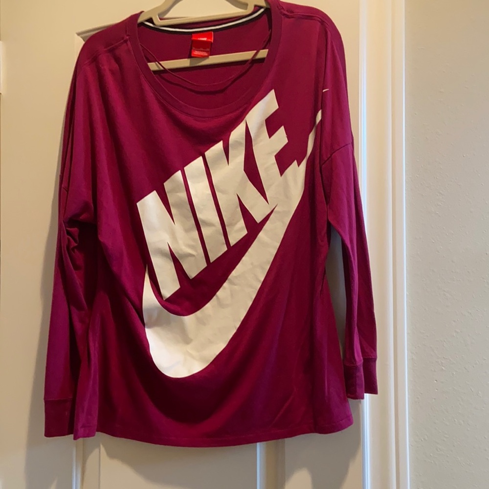 XL Nike long sleeve tee